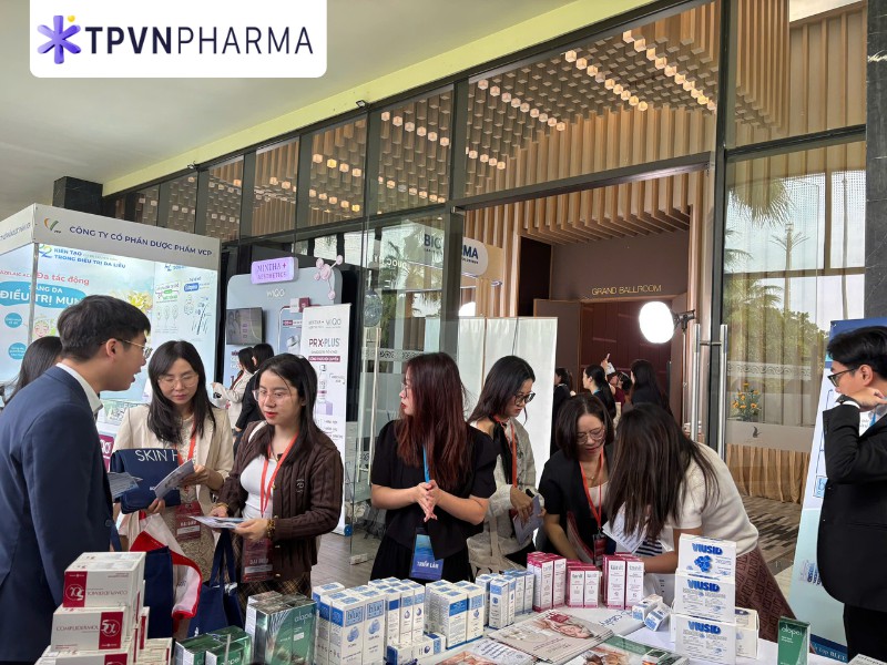Gian hàng 3S Pharma Việt Nam được nhiều bác sĩ ghé thăm