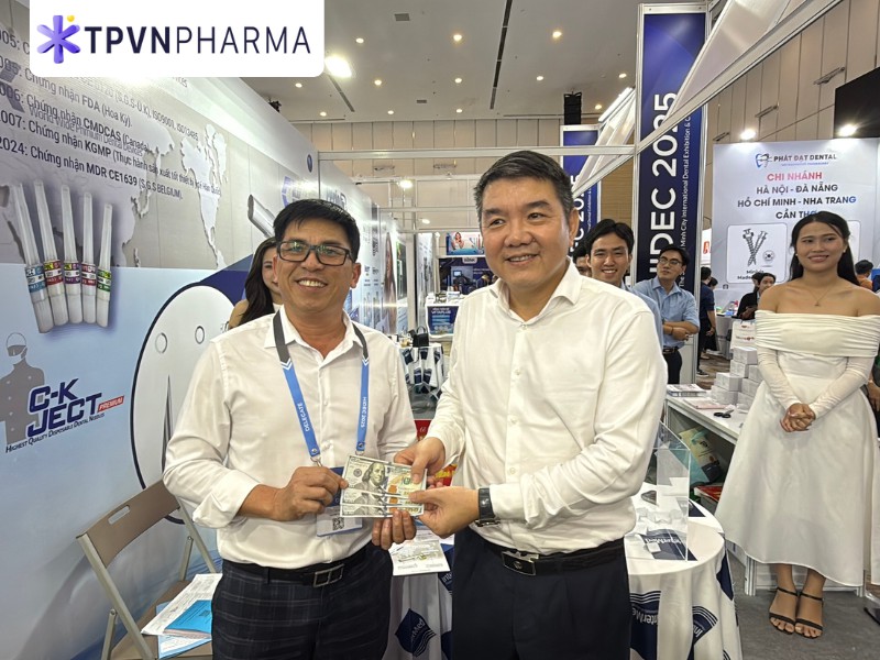 Bác sĩ trúng giải 300 đô la