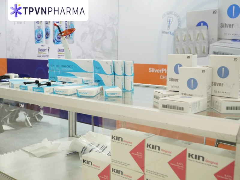 Khu vực trưng bày sản phẩm Shoot Flow Pack và SilverPlug